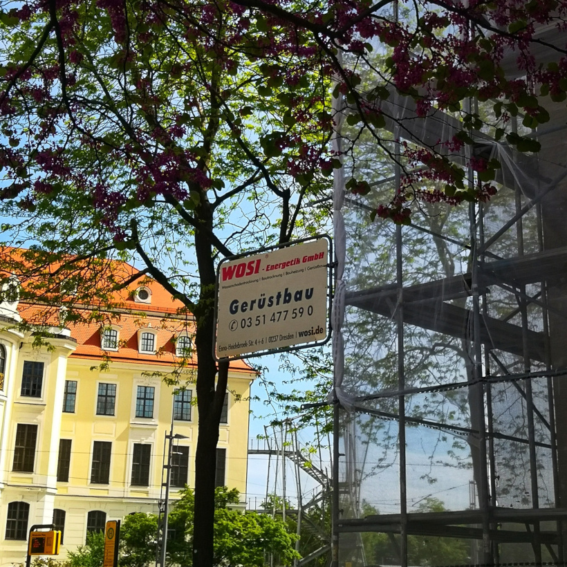 Arbeits- und Schutzgerüst auf der Wilsdruffer Straße in Dresden