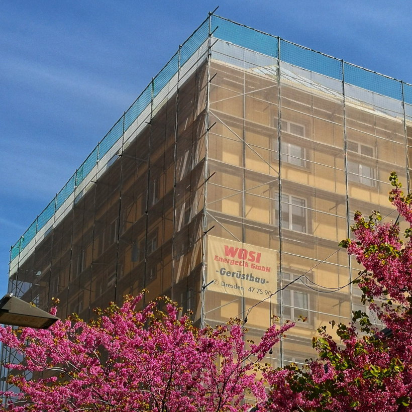 Arbeits- und Schutzgerüst auf der Wilsdruffer Straße in Dresden