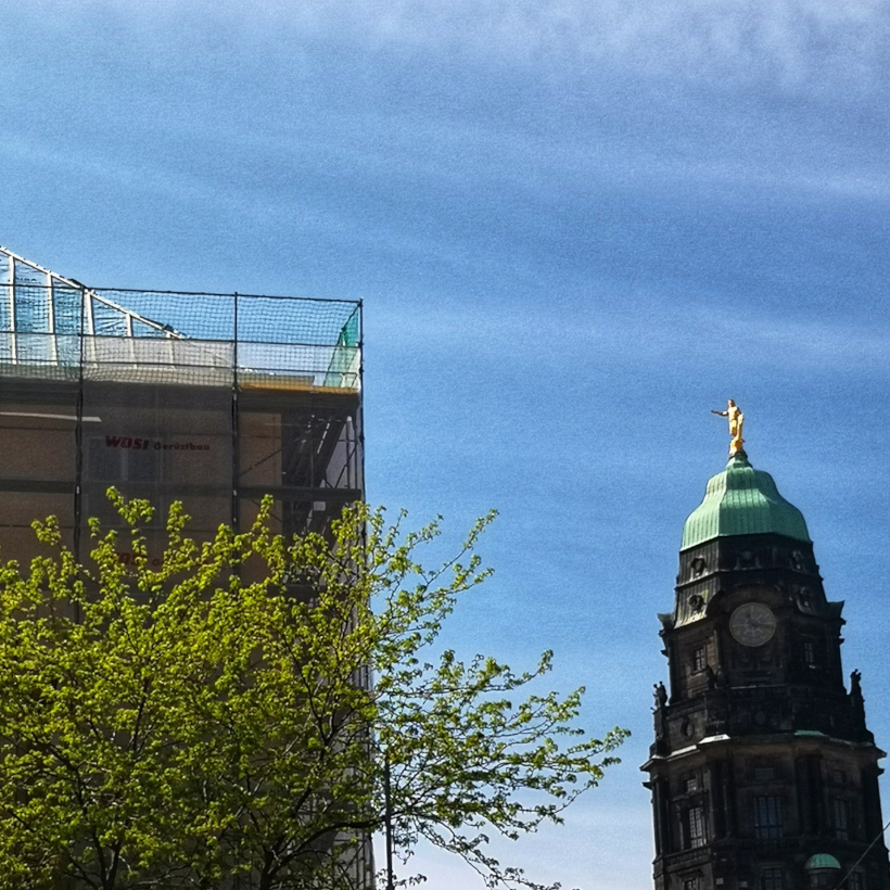 Arbeits- und Schutzgerüst auf der Wilsdruffer Straße in Dresden